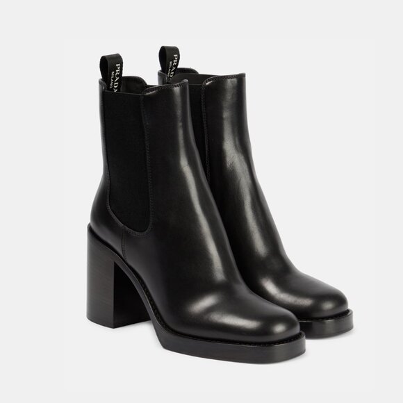 Elegant Black Ankle Boots - Picture 2 of 12